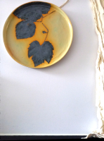 Suzanne van Straalen - Beeldend kunstenaar Harderwijk -  wijnstok &amp wijnrank - wandobject keramiek en wol